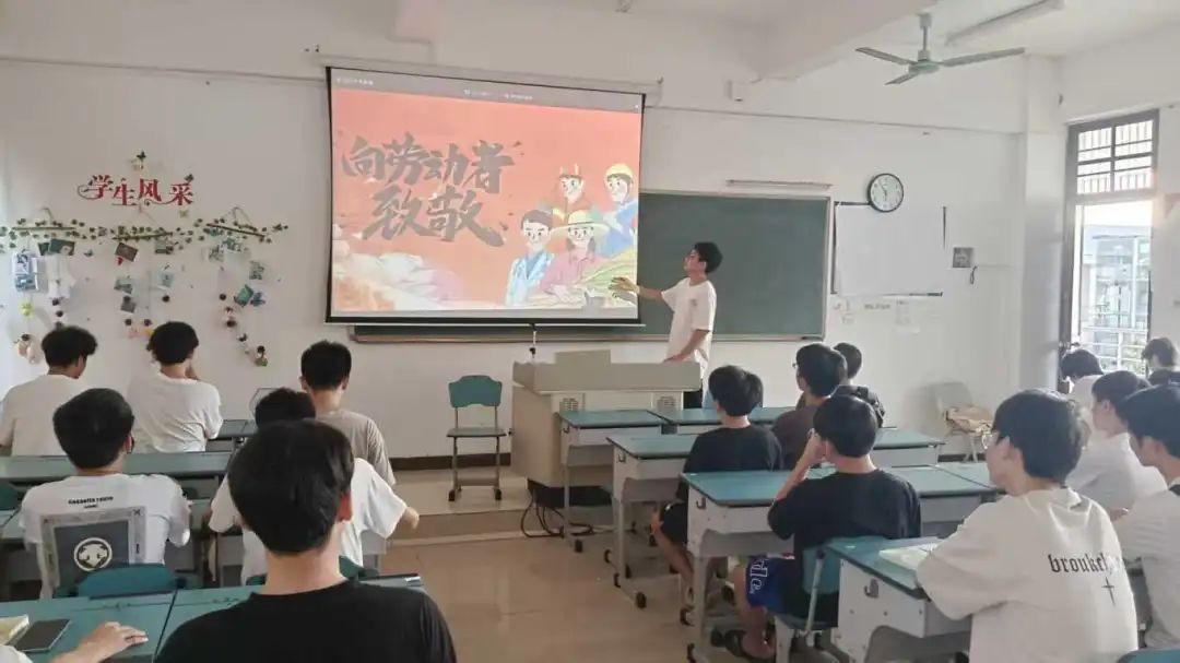 23电气1班班级活动照片 (2).jpg